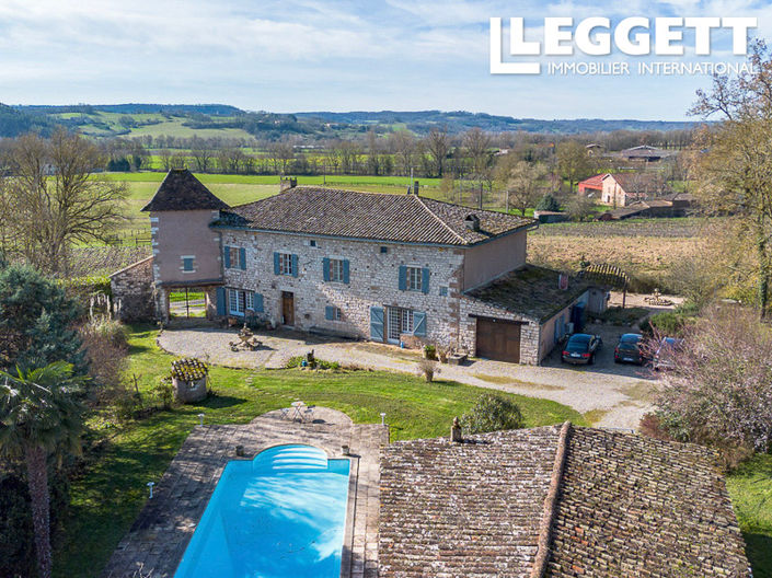 Image No.2-Maison de 6 chambres à vendre à Sainte-Cécile-du-Cayrou