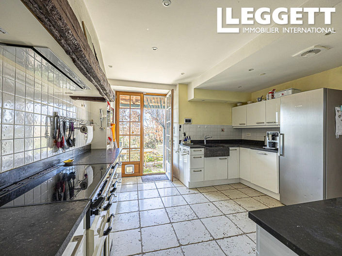 Image No.8-Maison de 6 chambres à vendre à Sainte-Cécile-du-Cayrou