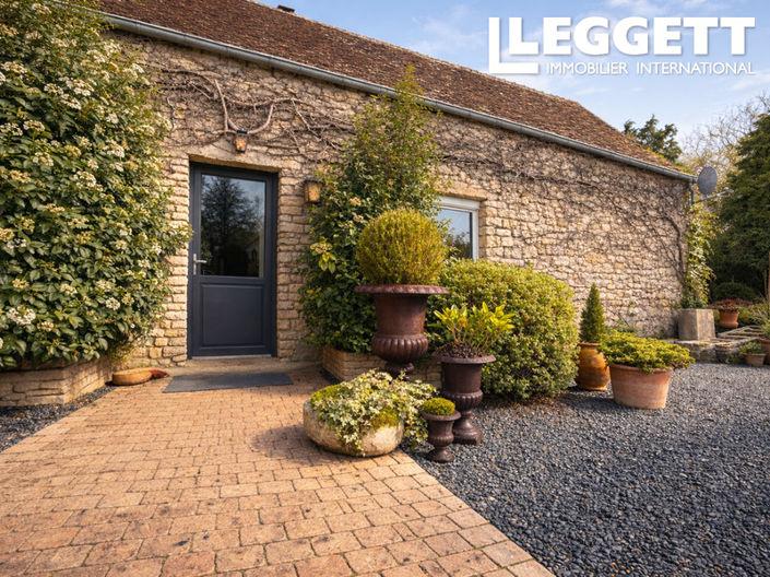 Image No.3-3 Bed House for sale