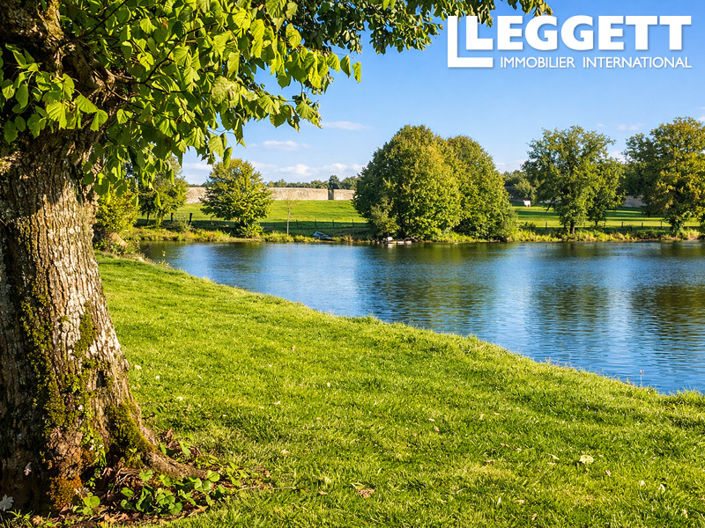 Image No.9-3 Bed Land for sale