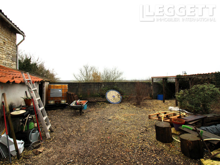 Image No.9-2 Bed House for sale