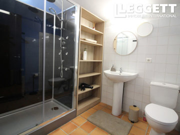 ahr0chm6ly9jzg4uagvzdglhlmltbw8vaw1hz2uvvevom