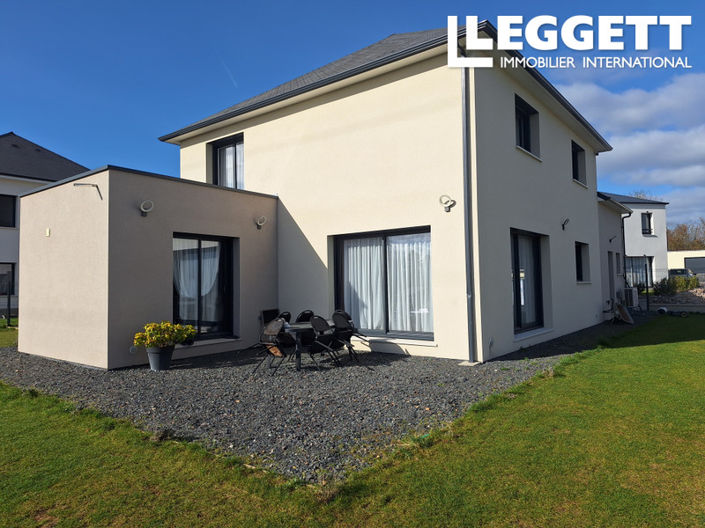 Image No.2-5 Bed House for sale