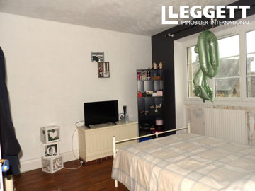 ahr0chm6ly9jzg4uagvzdglhlmltbw8vaw1hz2uvvevom