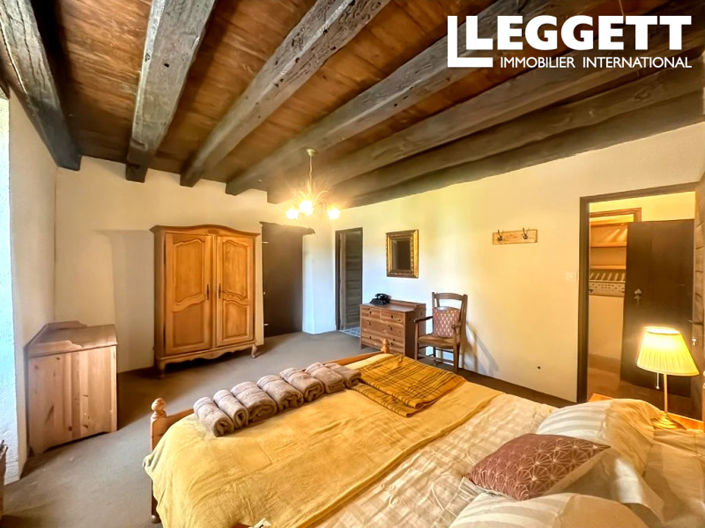 Image No.6-4 Bed House for sale