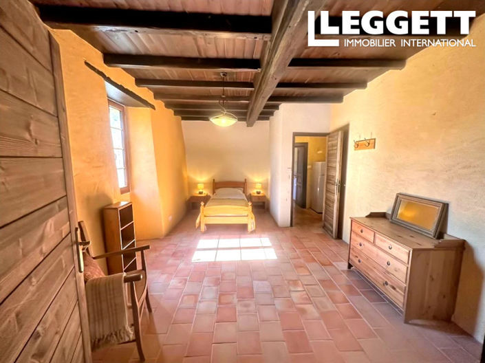 Image No.7-4 Bed House for sale