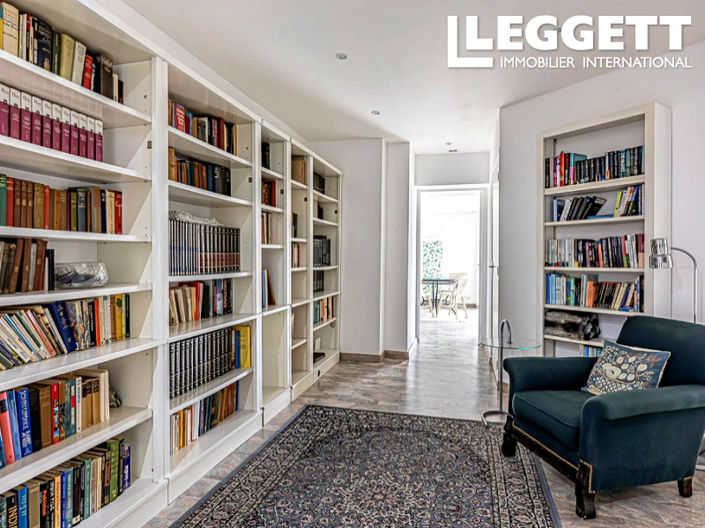 Image No.8-4 Bed House for sale