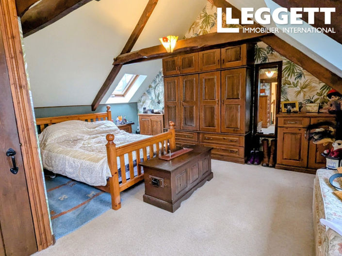 Image No.7-4 Bed House for sale