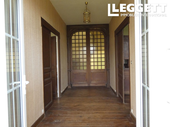 Image No.3-8 Bed House for sale