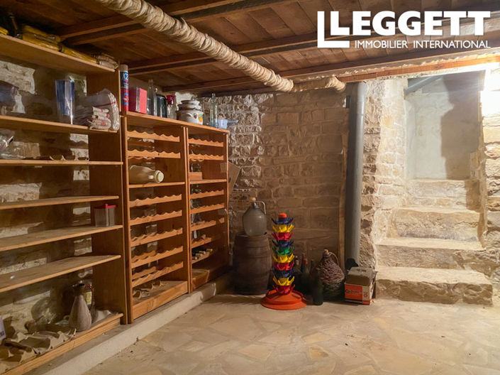 Image No.10-5 Bed House for sale