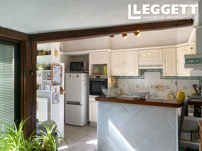 Image No.6-5 Bed House for sale