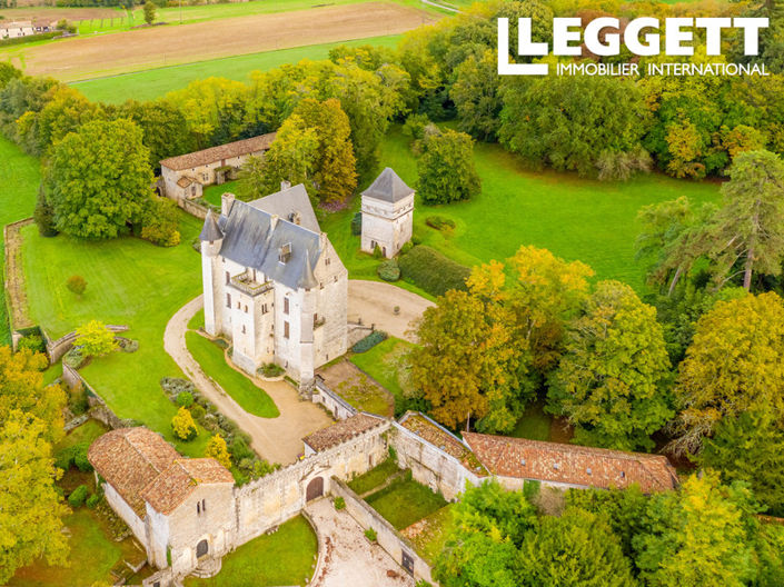 Image No.10-9 Bed Chateaux for sale