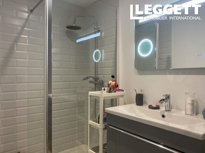 Image No.9-3 Bed House for sale