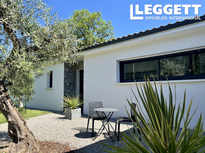 Image No.2-4 Bed House for sale