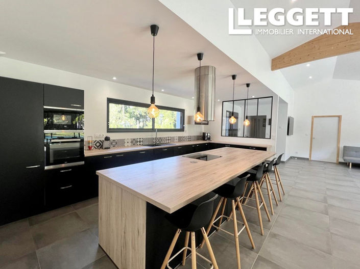 Image No.5-4 Bed House for sale