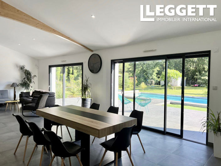 Image No.6-4 Bed House for sale