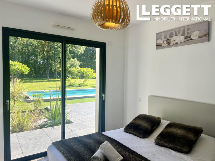 Image No.7-4 Bed House for sale