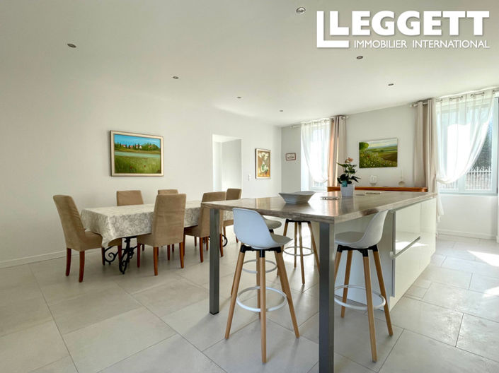 Image No.5-Maison de 4 chambres à vendre à Aigre