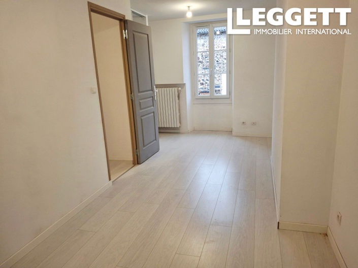 Image No.6-3 Bed House for sale