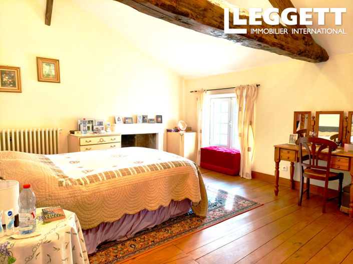 Image No.6-4 Bed House for sale