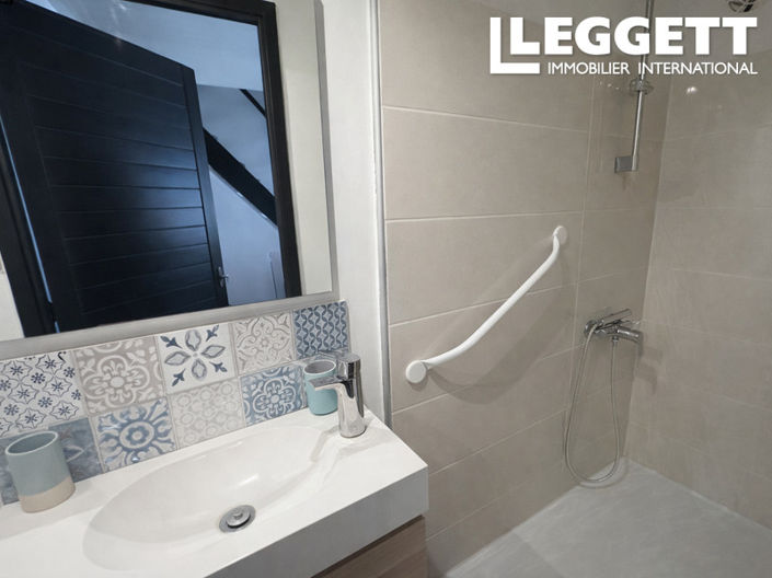 Image No.10-2 Bed Apartment for sale