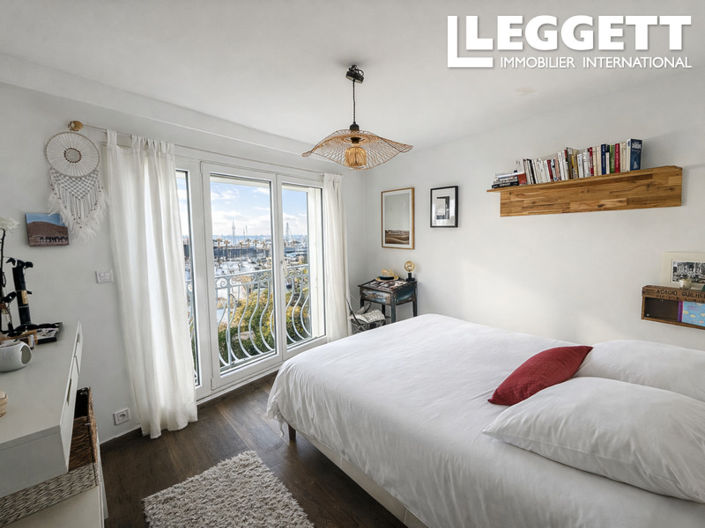 Image No.5-2 Bed Apartment for sale