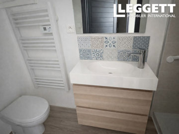 ahr0chm6ly9jzg4uagvzdglhlmltbw8vaw1hz2uvvevom