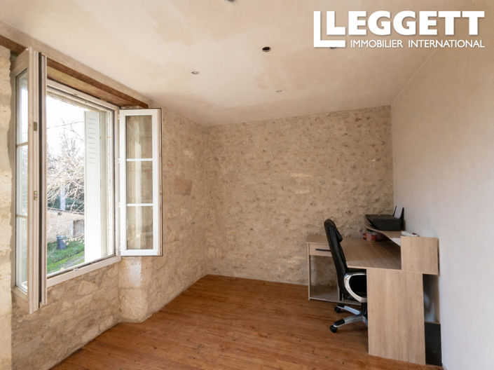 Image No.8-3 Bed House for sale