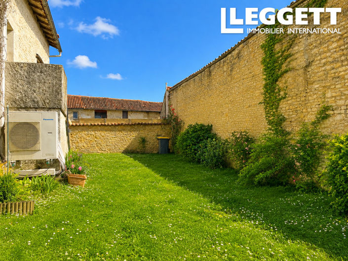 Image No.2-3 Bed House for sale