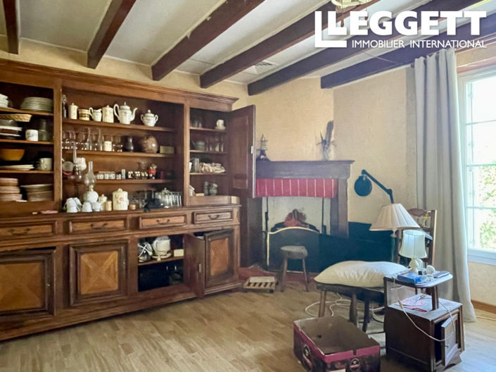 Image No.6-3 Bed House for sale