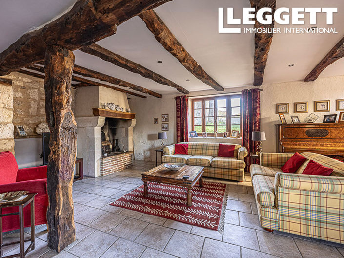 Image No.2-8 Bed House for sale