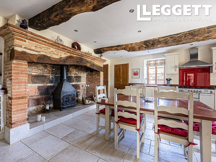 Image No.3-8 Bed House for sale