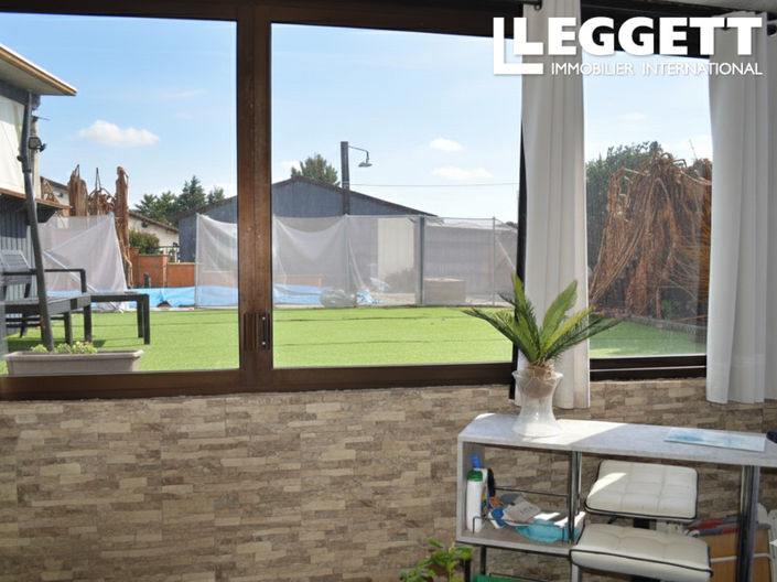 Image No.6-4 Bed House for sale