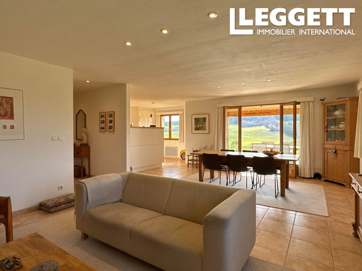 Image No.6-3 Bed House for sale