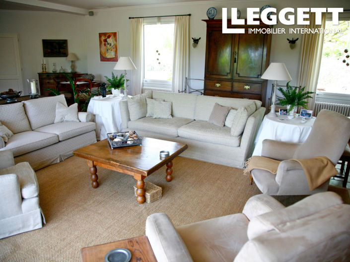 Image No.8-4 Bed House for sale