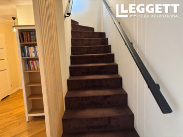 ahr0chm6ly9jzg4uagvzdglhlmltbw8vaw1hz2uvvevom