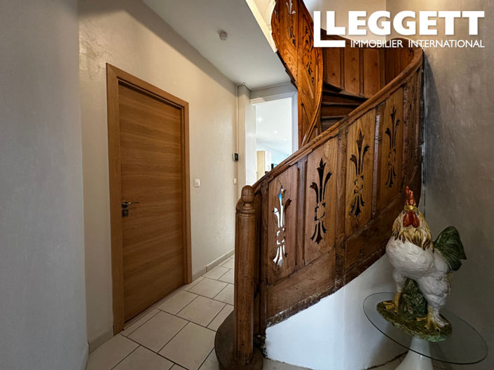 Image No.2-4 Bed House for sale