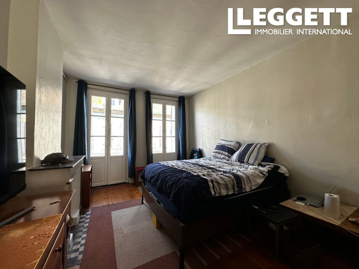 Image No.7-4 Bed House for sale