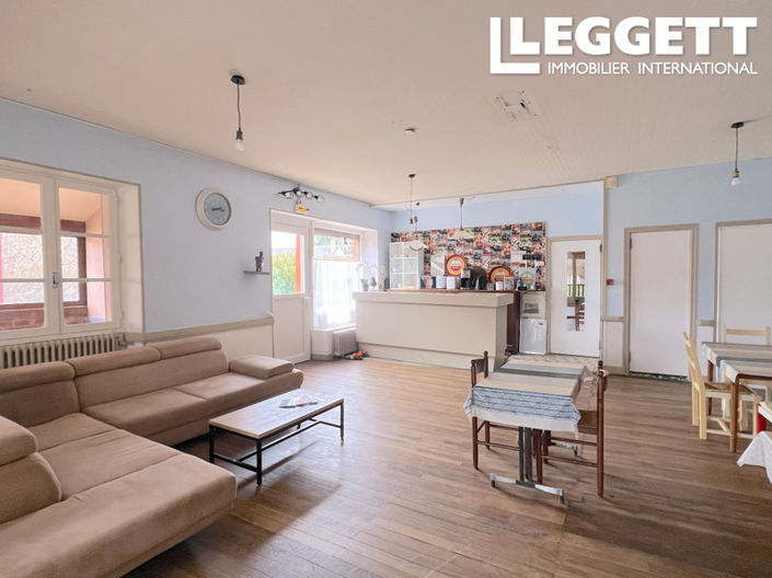 Image No.2-7 Bed Commercial for sale