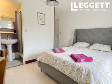 ahr0chm6ly9jzg4uagvzdglhlmltbw8vaw1hz2uvvevom