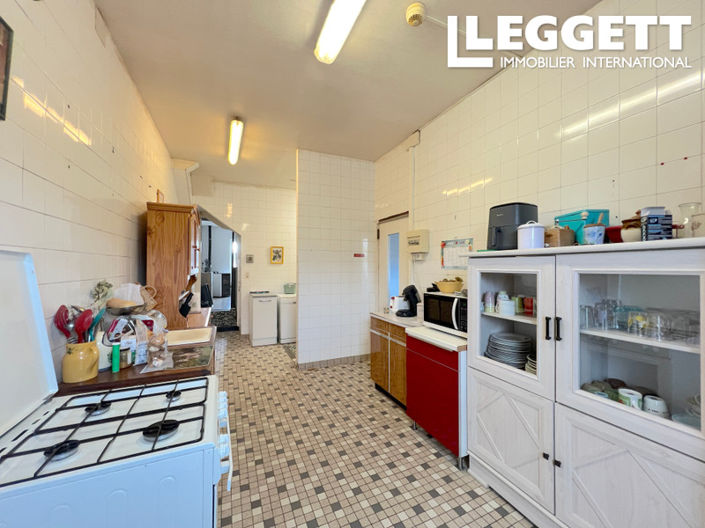 Image No.6-7 Bed Commercial for sale