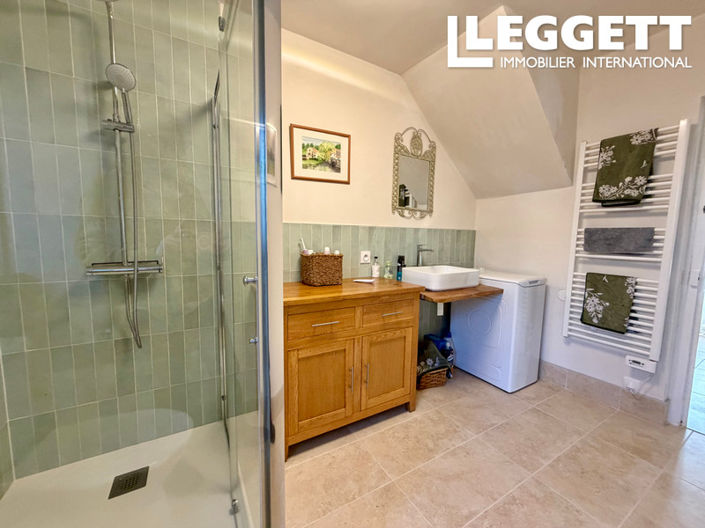 Image No.6-3 Bed House for sale