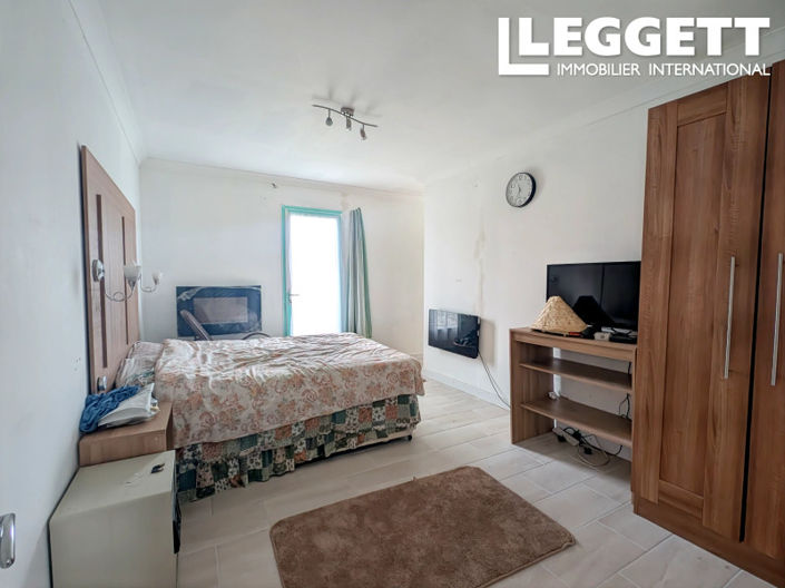 Image No.4-5 Bed House for sale