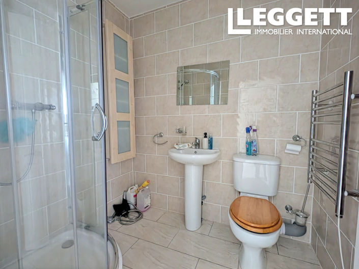 Image No.7-5 Bed House for sale