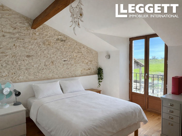 Image No.9-5 Bed House for sale