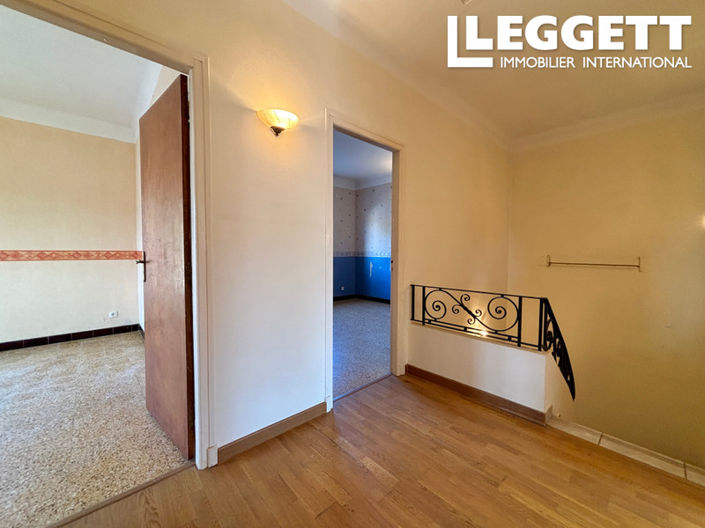 Image No.6-4 Bed House for sale