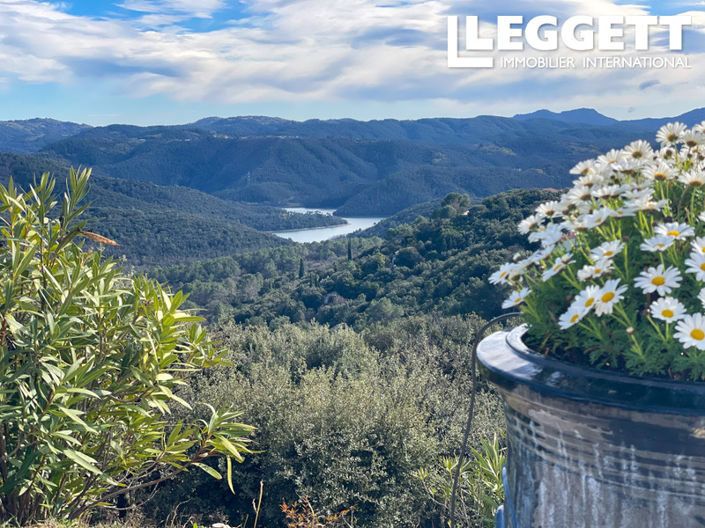 Image No.10-4 Bed House for sale