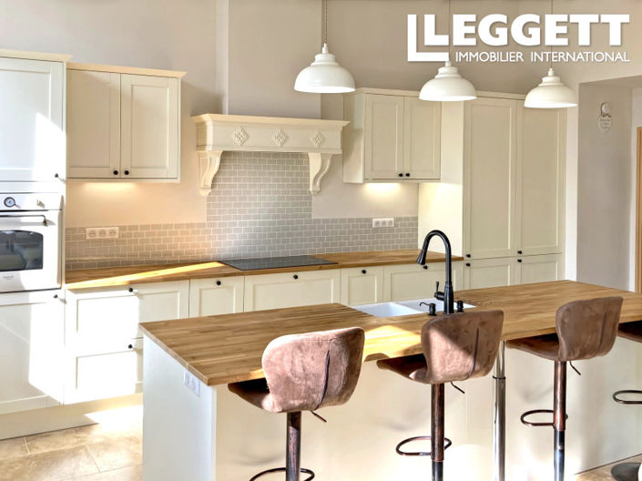 Image No.5-6 Bed House for sale