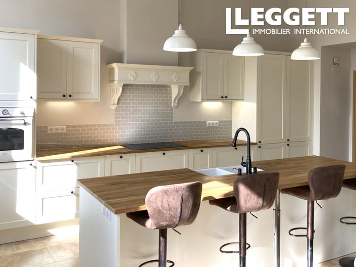 Image No.5-6 Bed House for sale