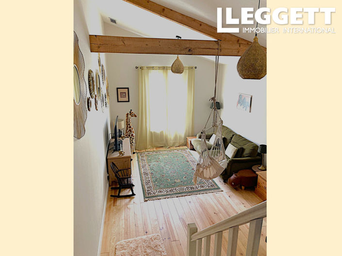 Image No.7-6 Bed House for sale